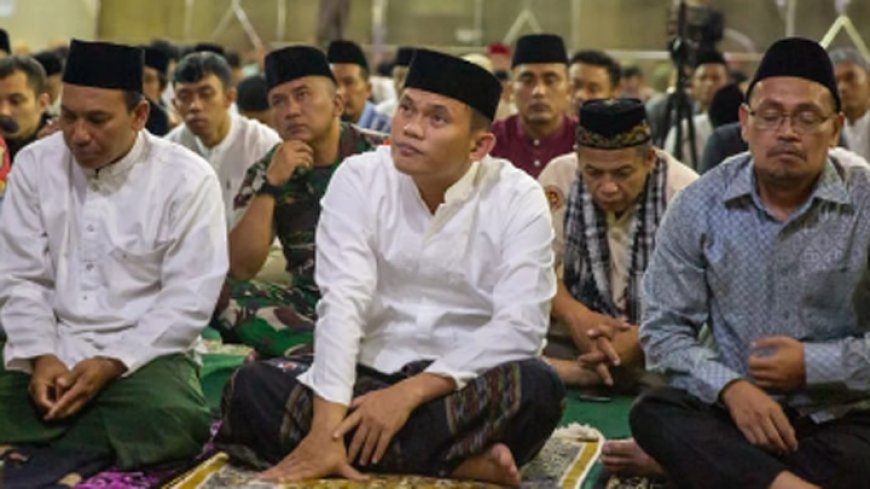 Tarawih Bersama dan Tabligh Akbar Peringatan Nuzulul Qur'an Tingkat Kota Tasikmalaya