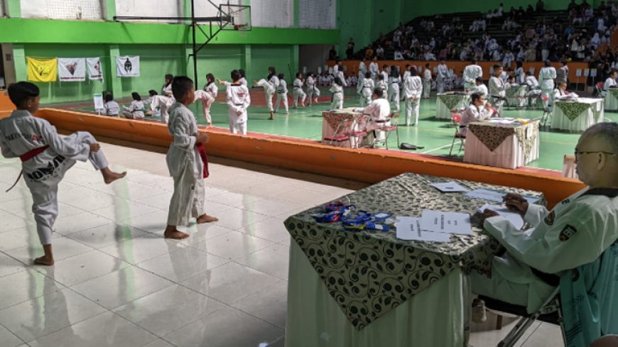 Tantangan dan Semangat Atlet Taekwondo dalam Ujian Kenaikan Tingkat di Bulan Ramadan