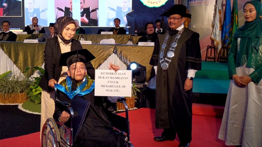 Prestasi Inspiratif Mahasiswa Disabilitas di Wisuda Ke-6 Universitas Perjuangan Tasikmalaya