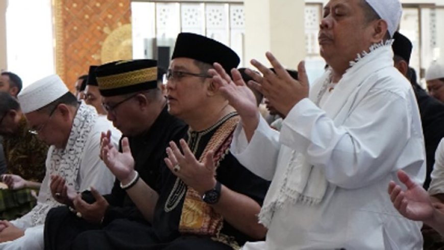 Bupati Tasikmalaya H. Ade Sugianto Pimpin Salat Idul Adha di Masjid Agung Baiturrahman