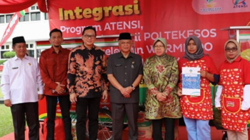 Bantuan Modal Usaha dari Mensos RI dan Indofood untuk KPM PKH di Tasikmalaya