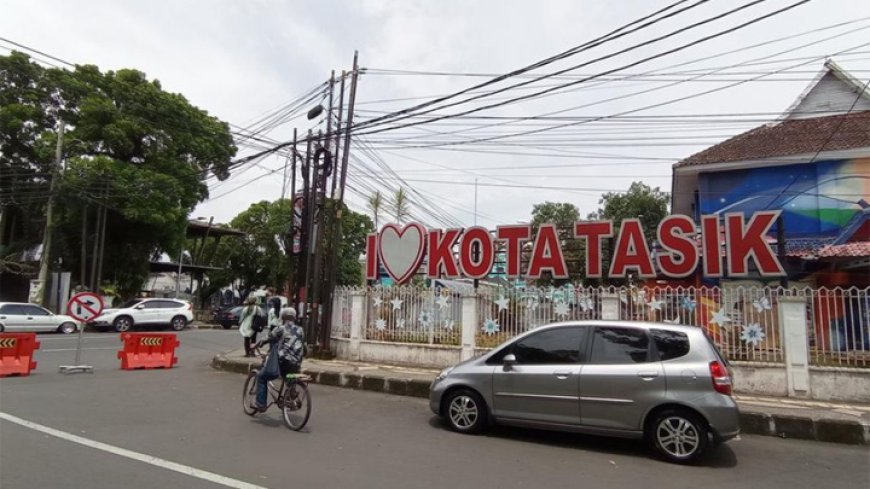 Tasikmalaya dan Sekitarnya: Cuaca Cerah di Pagi Hari dengan Peluang Hujan Ringan di Sore Hari