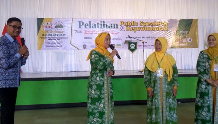Tingkatkan Kualitas SDM, Ibu Bella Pusat Gelar Pelatihan Public Speaking dan Keprotokolan