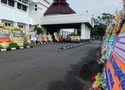 Karangan Bunga Membanjiri Bale Kota Tasikmalaya Sambut Pelantikan Viman-Dicky