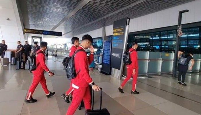 Timnas Indonesia Berangkat ke Sydney, Kluivert Targetkan Empat Poin di Kualifikasi
