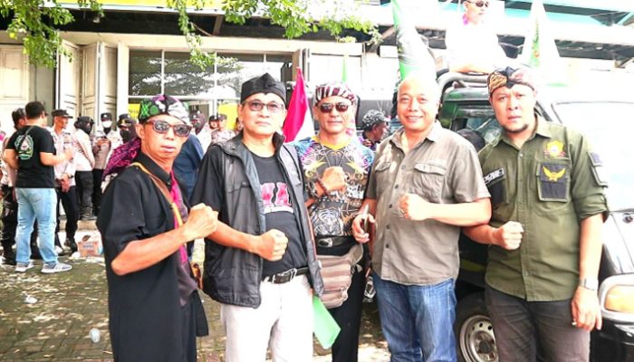 Solidaritas Ojol Tasikmalaya, Ratusan Massa Demo Maxim Tuntut Pembebasan Tete Sofyan dan Asep