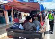 Naik Mobil Bak Terbuka untuk Wisata Jadi Tren, Polisi Ingatkan Risiko dan Pelanggaran