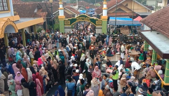 Ribuan Jemaah TQN Padati Suryalaya, Hadiri Manaqib , Pelantikan LDTQN dan Ibu Bella