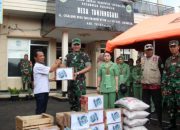 Kodim 0612 Tasikmalaya dan Persit Turun Tangan Bantu Korban Banjir di Sukaresik