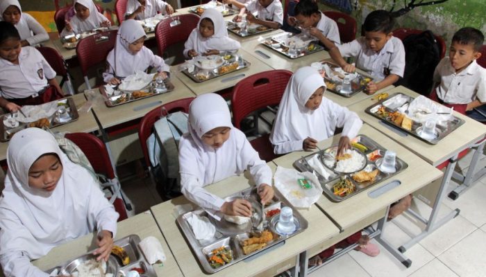 Program Makan Bergizi Gratis di Tasikmalaya Bidik 800 Ribu Penerima Manfaat per Hari