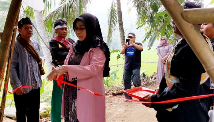 Muka Tulak Gawir Lunjuk, Dorong Ekonomi dan Wujud Gotong Royong Desa Cibanteng