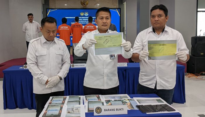 Aksi Cepat Imigrasi! Empat Warga Bangladesh Masuk Ilegal Ditangkap