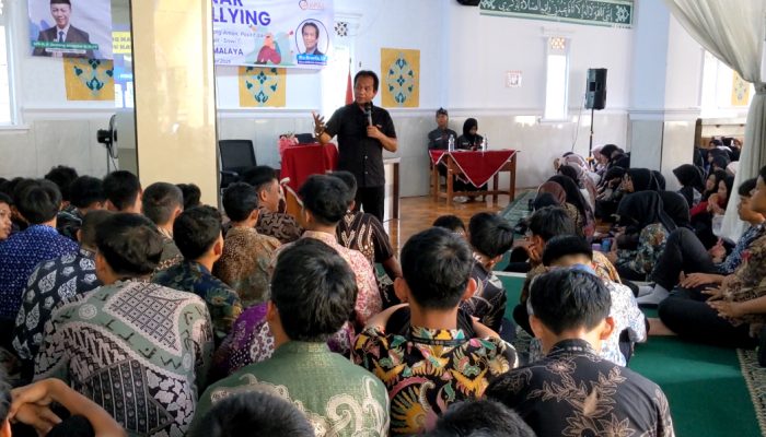 Stop Bullying! Siswa MAN 3 Tasikmalaya Dibekali Keberanian untuk Bicara