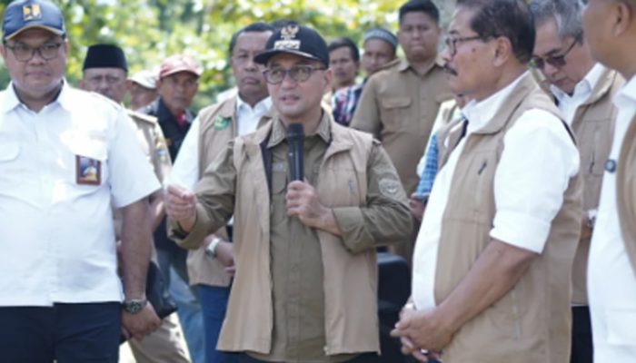 Bupati Tasikmalaya Luncurkan Gerakan Satu Siswa Satu Pohon, Perkuat Swasembada Pangan Sekolah