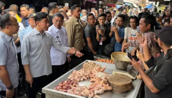 Wapres Gibran Tinjau Pasar Cikurubuk, Pastikan Harga Pangan di Tasikmalaya Tetap Stabil