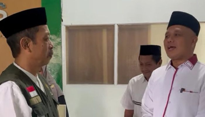 Jelang Idulfitri, Wakil Bupati Tasikmalaya Bayar Zakat dan Imbau Warga Tak Menunda