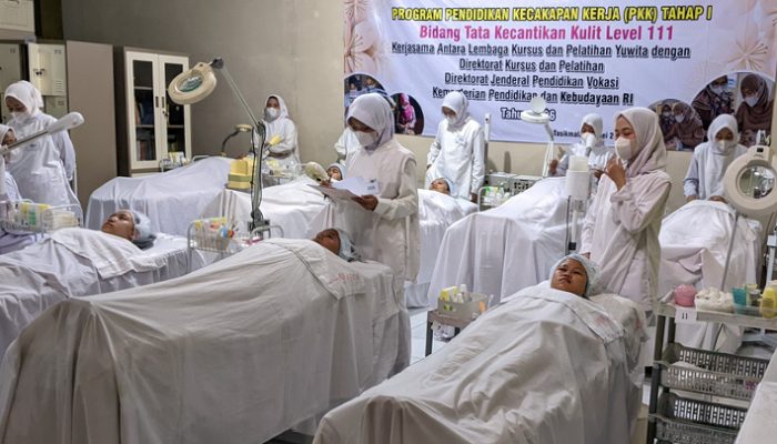 LKP Yuwita Gelar Uji Kompetensi Tata Kecantikan Kulit Level III, Cetak SDM Siap Kerja dan Buka Usaha