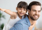 Peran Penting Ayah dalam Tumbuh Kembang Anak: Kasih Sayang, Dukungan, dan Teladan