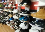 Incar Sepatu Branded Second? Tokonya Kini Ada di Kota Tasikmalaya