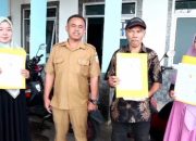Ratusan Warga Harumansari Sumringah Terima Sertifikat PTSL Tahun 2023