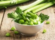 Memahami Perbedaan Seledri, Ketumbar, dan Peterseli: Tiga Tumbuhan Herbal yang Berbeda