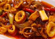 Cumi Saus Tiram: Lezatnya Harmoni Rasa Laut dengan Gurih Manis Saus Tiram