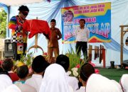 Awal Masuk Sekolah Penuh Riang Gembira, KPAID Kab.Tasik Suguhkan Pertunjukan Badut Sulap