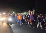 Ribuan Warga Kadungora Garut Pawai Obor Sambut 1 Muharram 1445 H