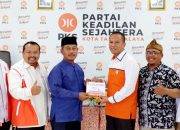 Sudah Jatuh Hati, Dede Sudrajat Gabung PKS dan Siap Berikan Kontribusi