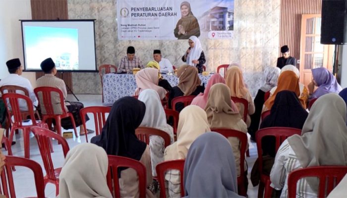 Tingkatkan UMKM dan Pariwisata, Neng Madinah Sosialisasikan Perda Pengembangan Ekonomi Kreatif